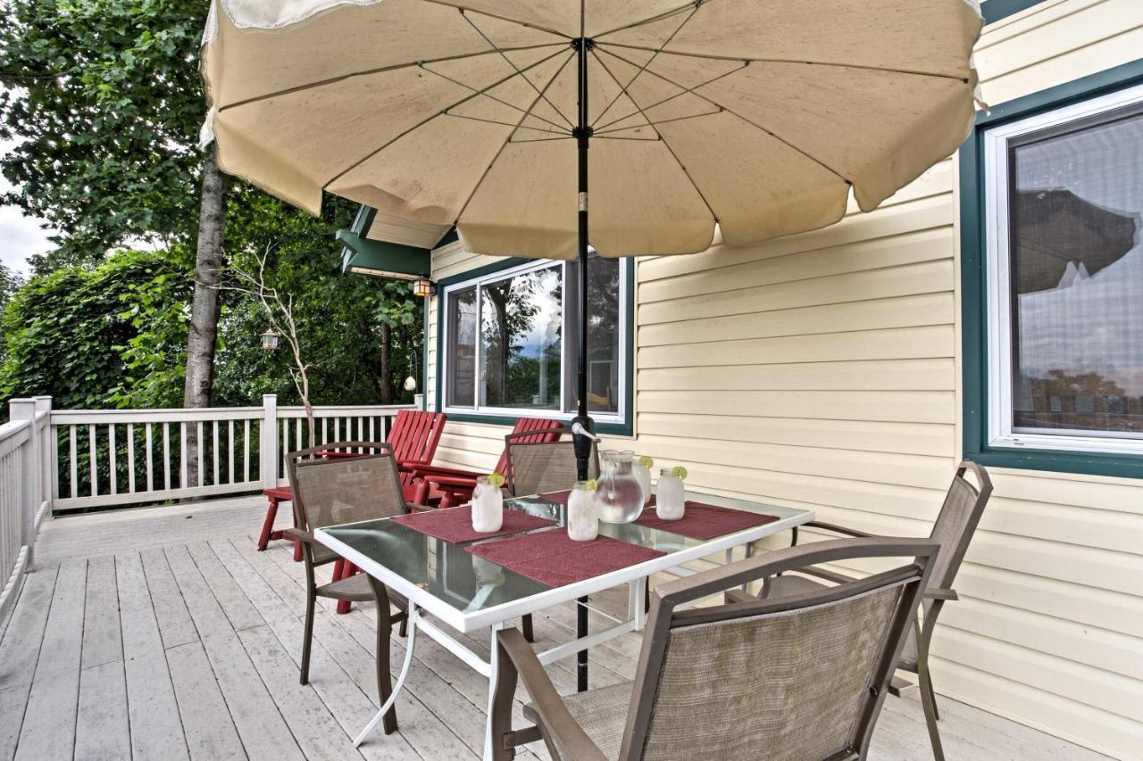 Secluded Mountain Home With Stunning Views And Deck!ブライソン・シティ エクステリア 写真