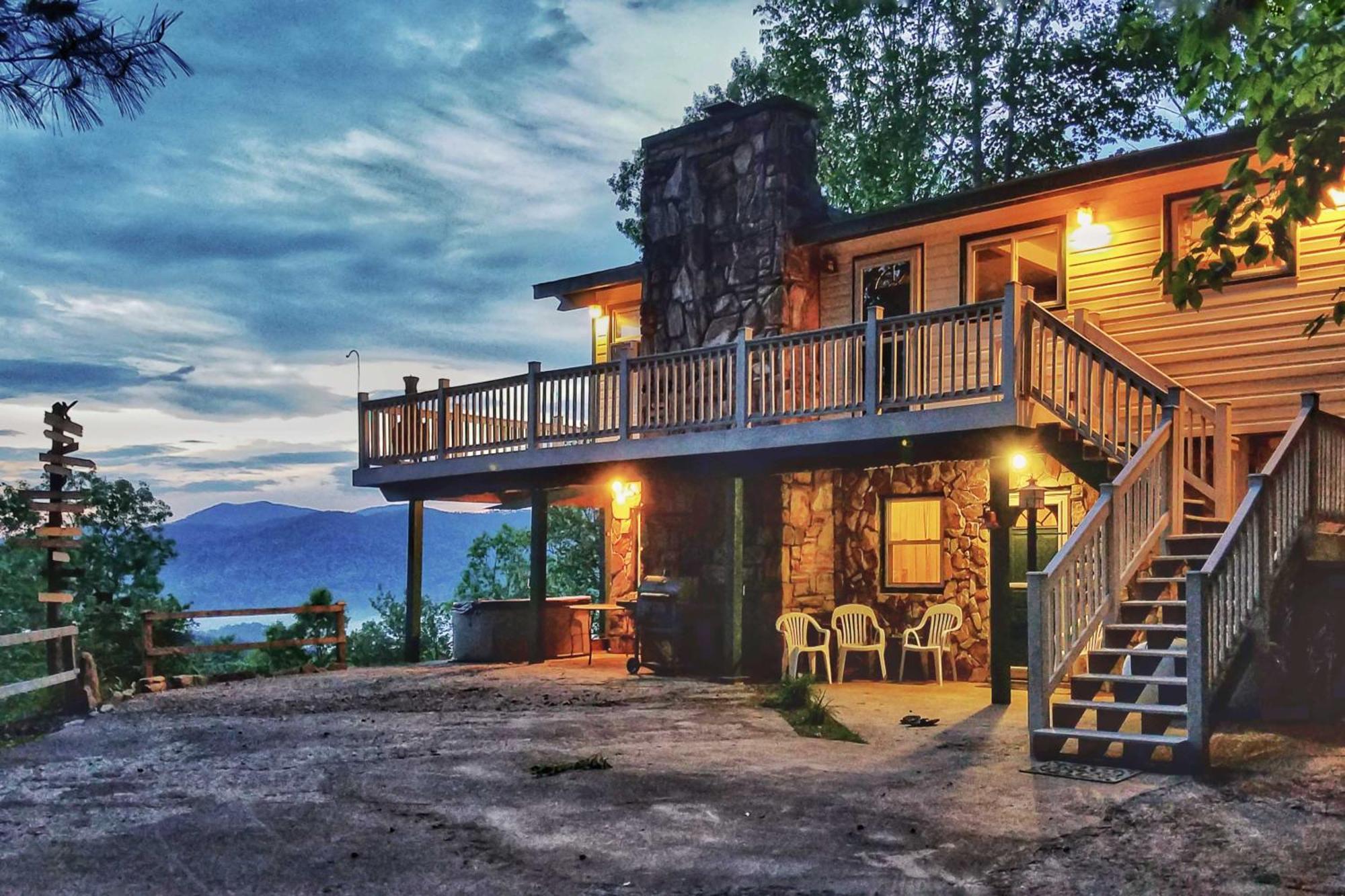 Secluded Mountain Home With Stunning Views And Deck!ブライソン・シティ エクステリア 写真