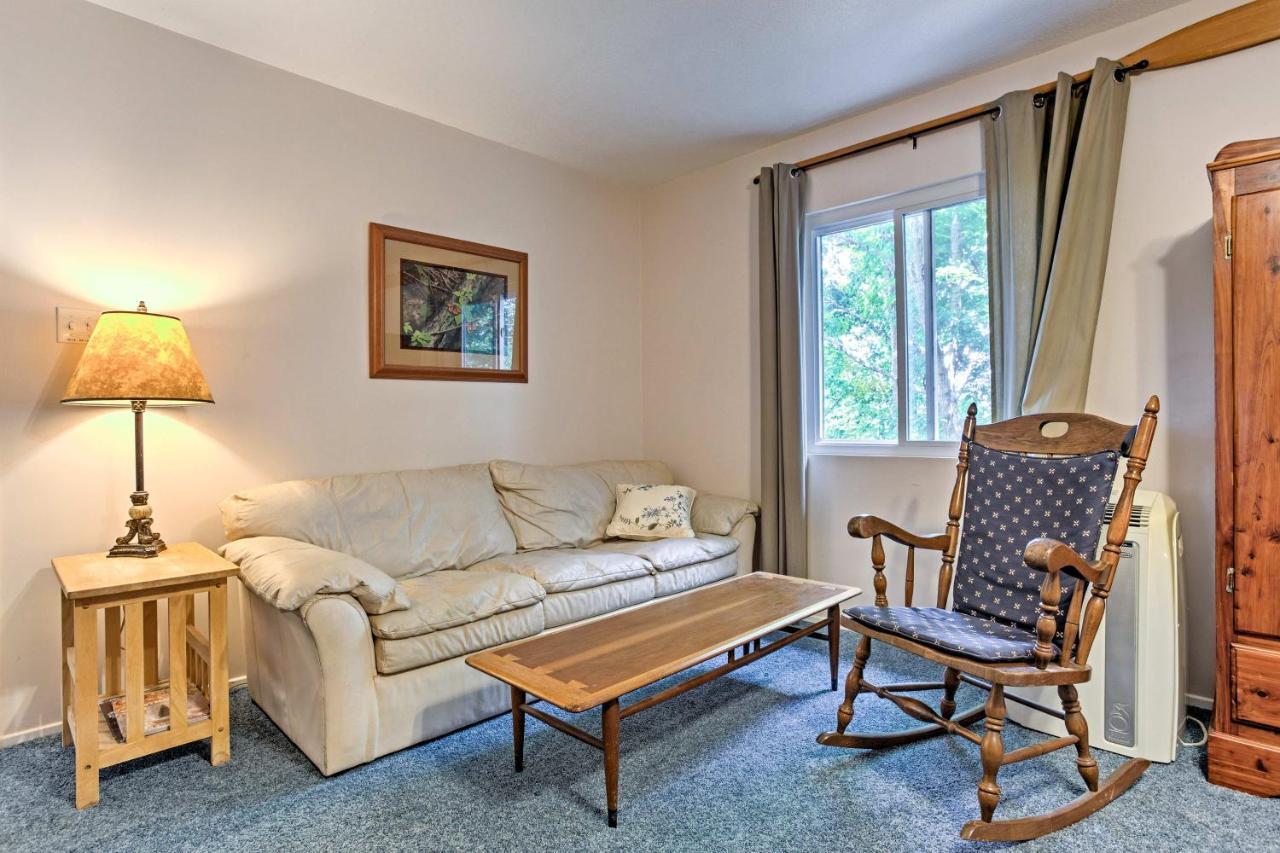 Secluded Mountain Home With Stunning Views And Deck!ブライソン・シティ エクステリア 写真